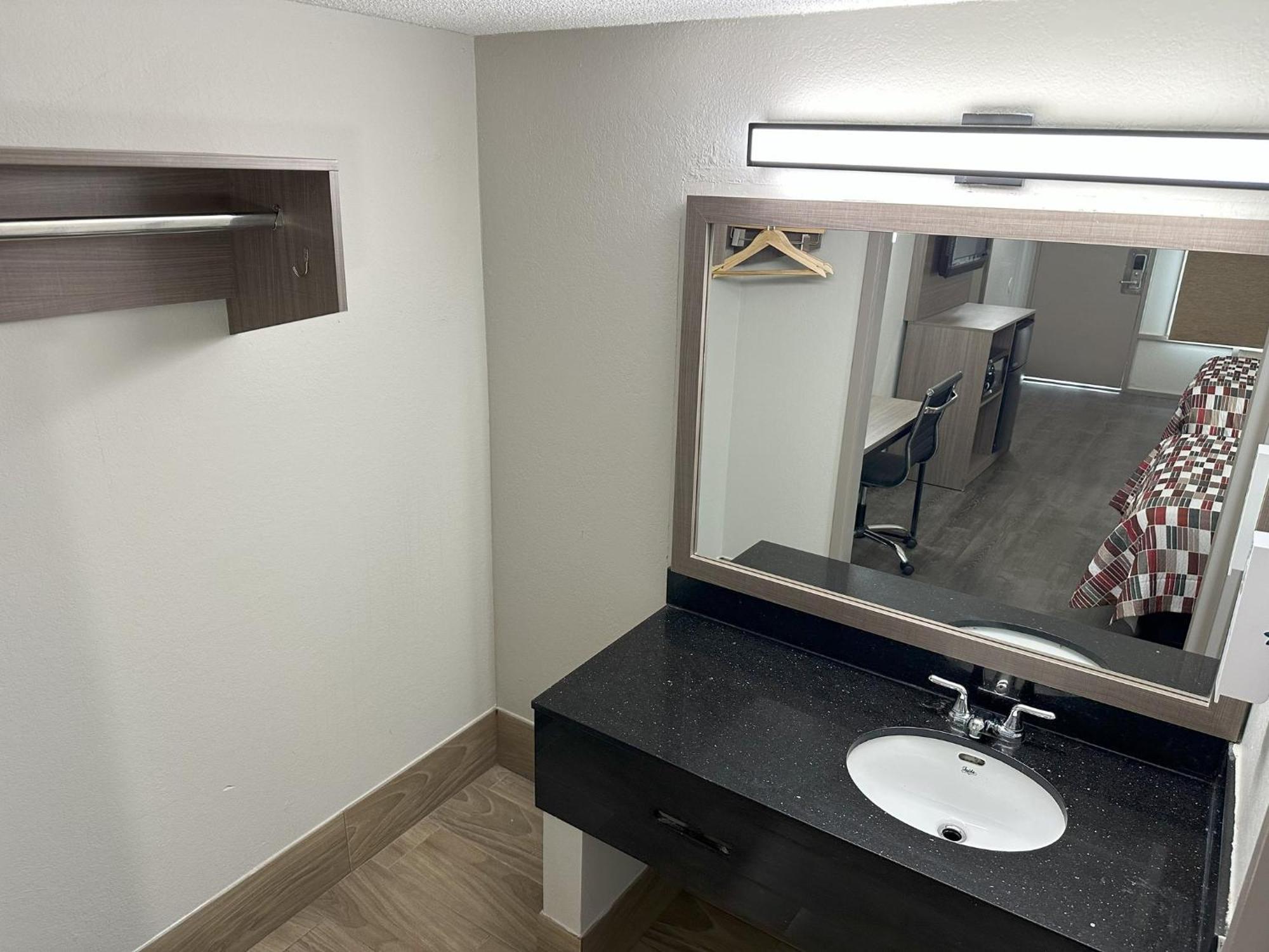 Red Roof Inn Richmond, Va ภายนอก รูปภาพ
